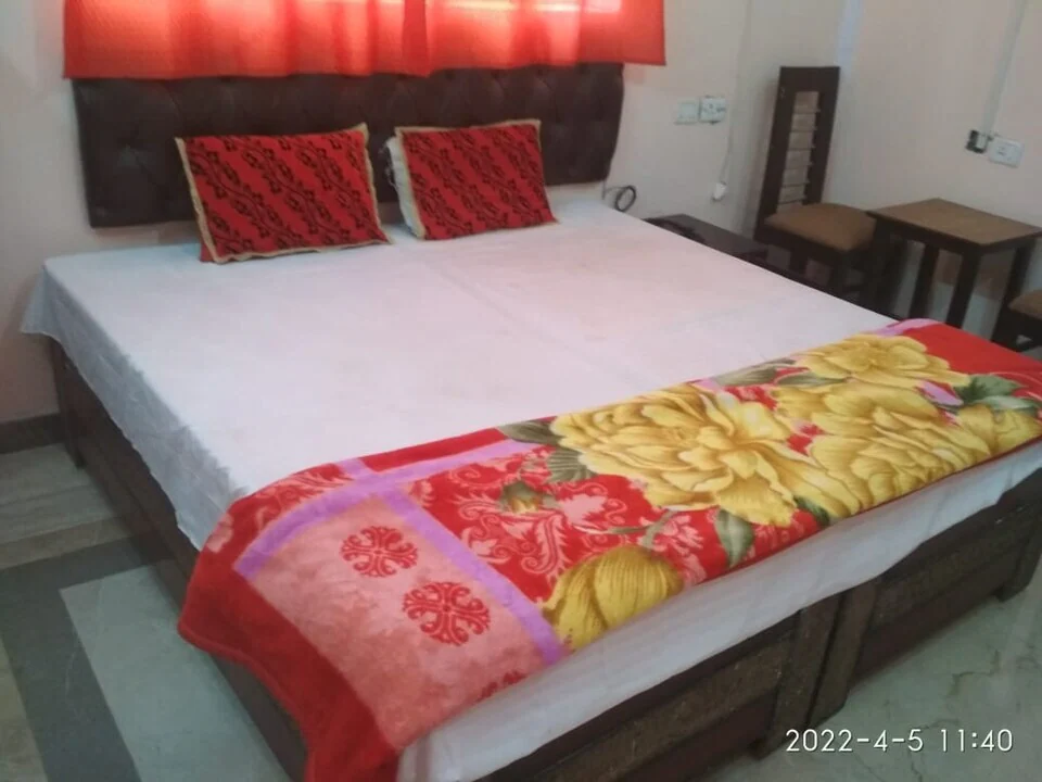 AC Room at Kashi Dharamshala